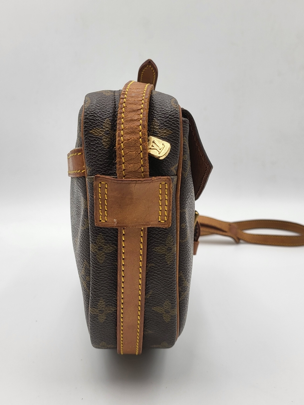 LOUIS VUITTON JEUNE FILLE MM Monogram Crossbody Bag..Authentic.. - Picture 4 of 16